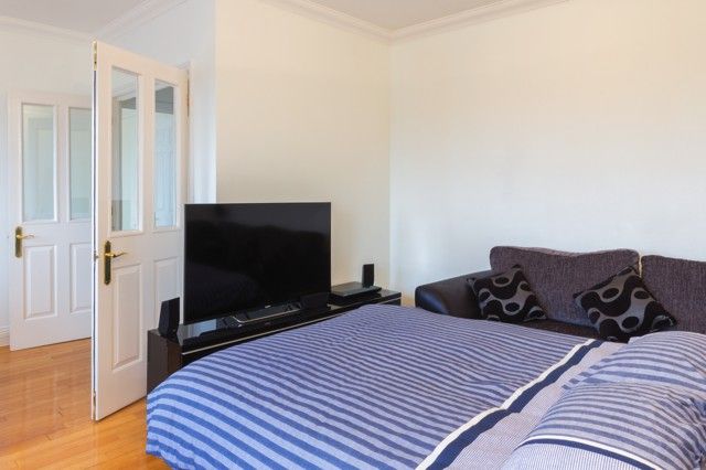 Cosy sleeping environment
Cosy sleeping environment