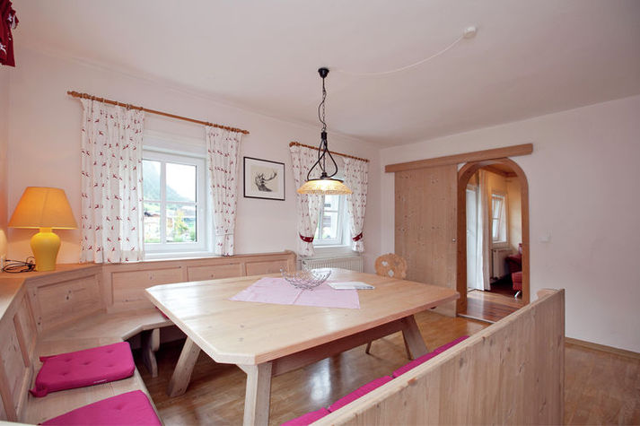 DiningRoom