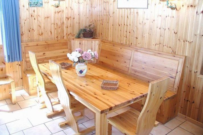 DiningRoom