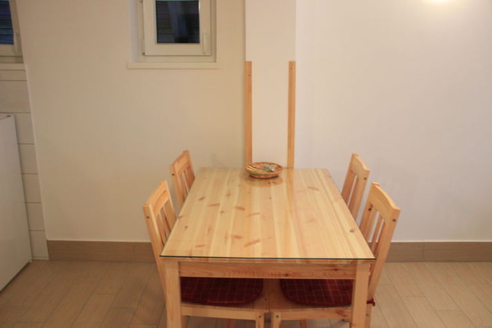 DiningRoom