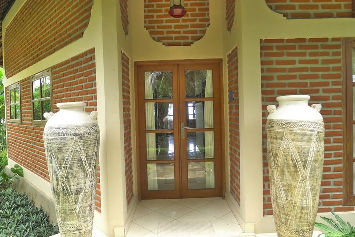 Entrance to the Villa