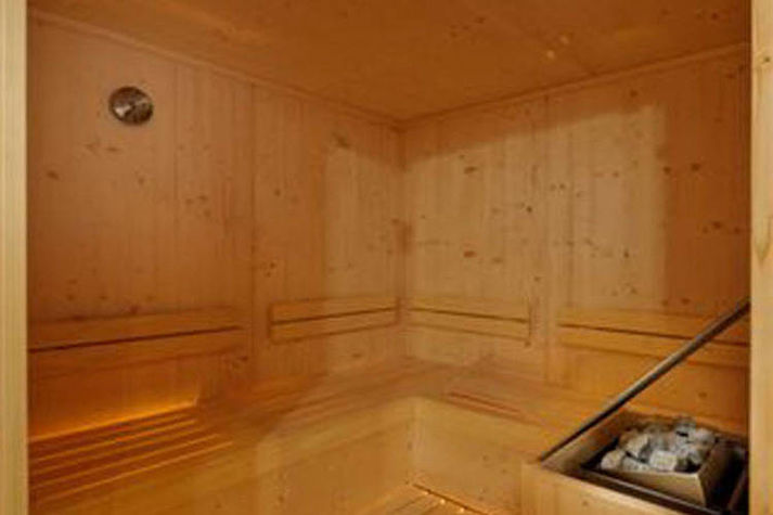 PoolOfHouse