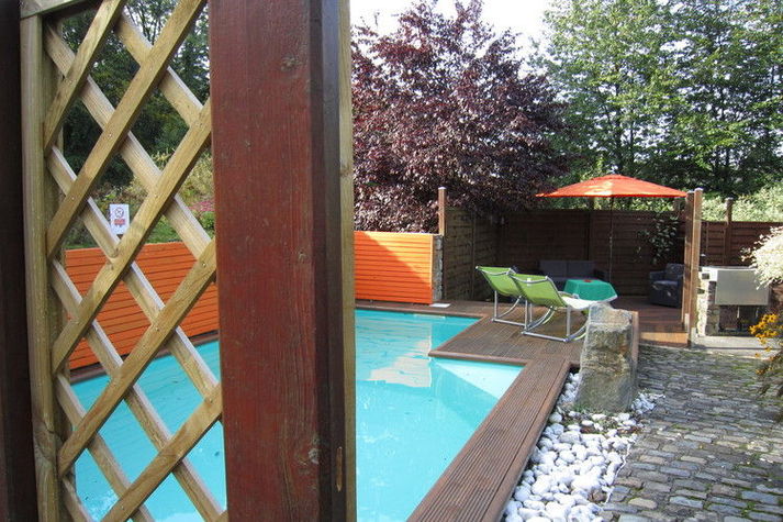 PoolOfHouse