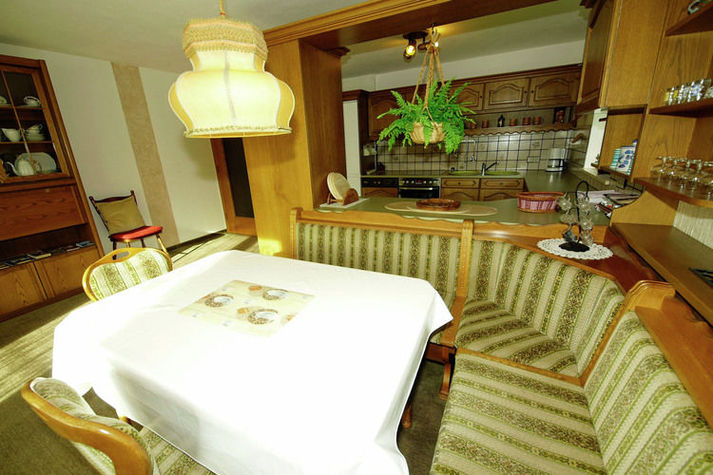 DiningRoom