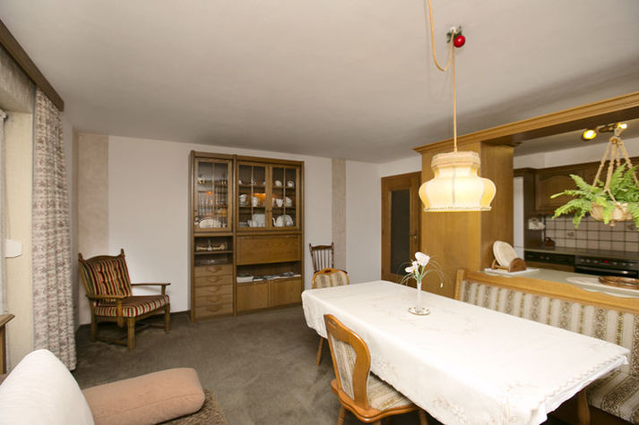 DiningRoom