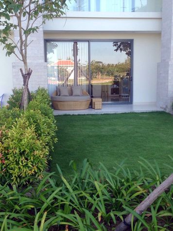 Enjoy the ocean breeze and watch the pool from the apartment partio.