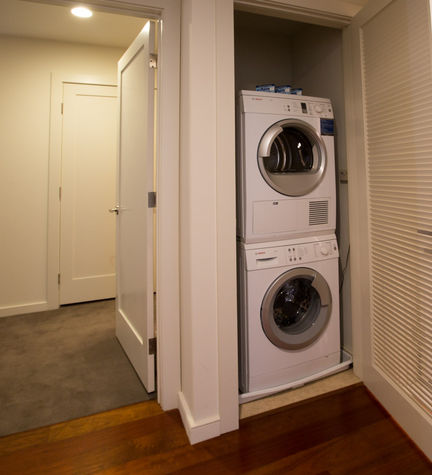 Avenir Washer and Dryer by Stay Alfred
Avenir Washer and Dryer by Stay Alfred
