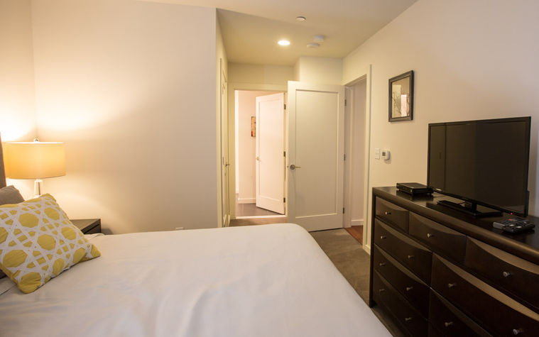 Avenir Bedroom 2 by Stay Alfred
Avenir Bedroom 2 by Stay Alfred