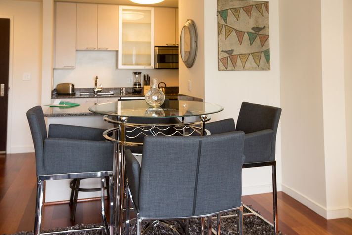 Avenir Dining by Stay Alfred
Avenir Dining by Stay Alfred