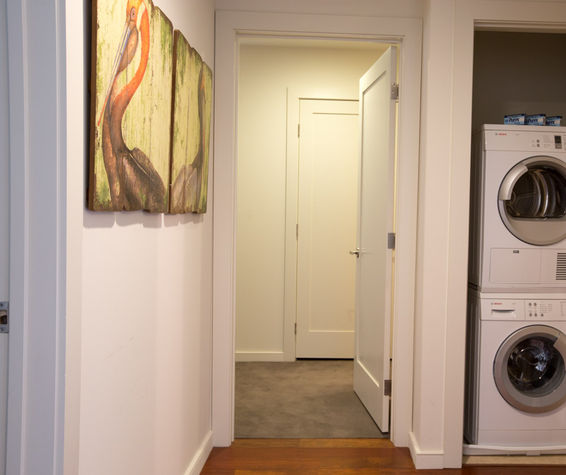 Avenir Washer and Dryer by Stay Alfred
Avenir Washer and Dryer by Stay Alfred