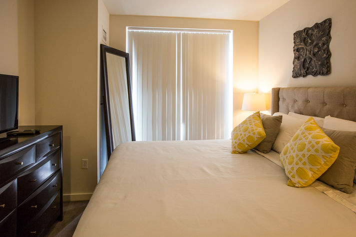 Avenir Bedroom 2 by Stay Alfred
Avenir Bedroom 2 by Stay Alfred