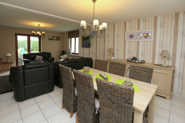DiningRoom