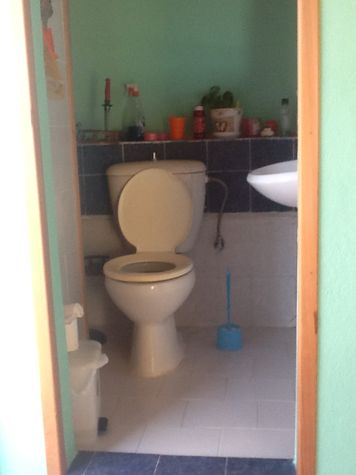 extra wc room