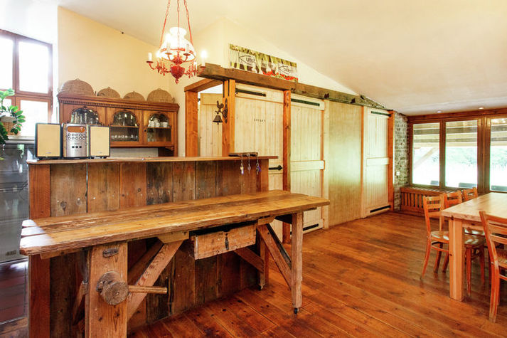 DiningRoom