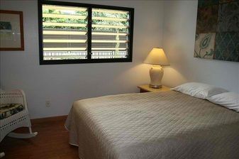 Queen Bedroom overlooking Japanese Garden