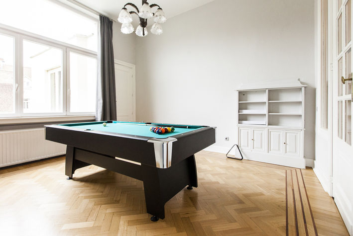 Billiard / Living Room