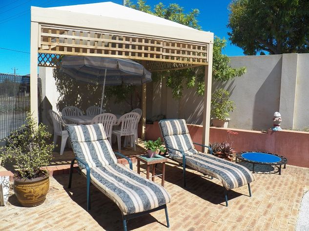 ENTERTAINING AREA