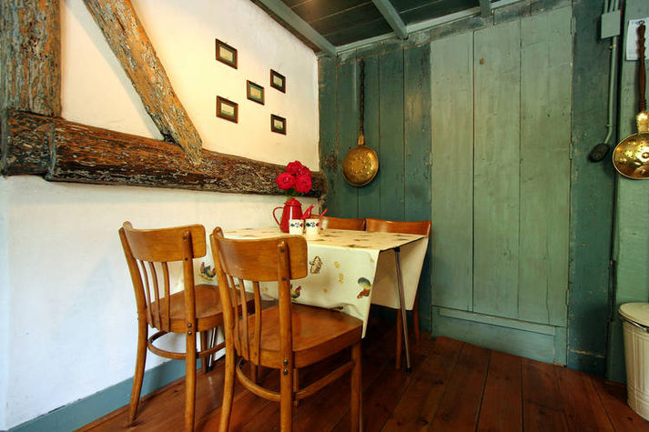 DiningRoom