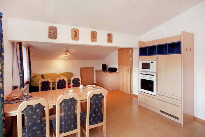 DiningRoom
