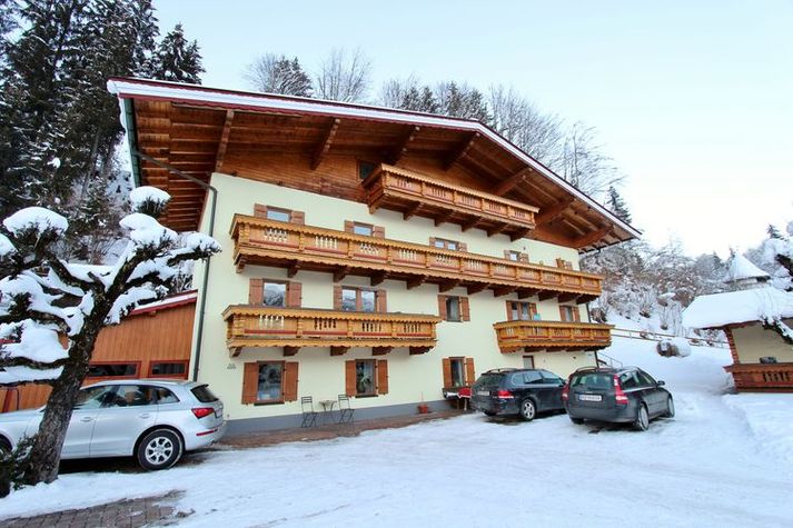 ExteriorWinter