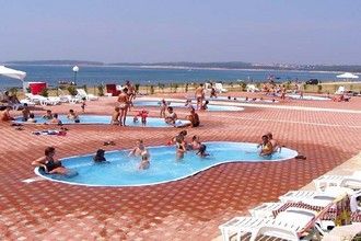PoolOfHouse