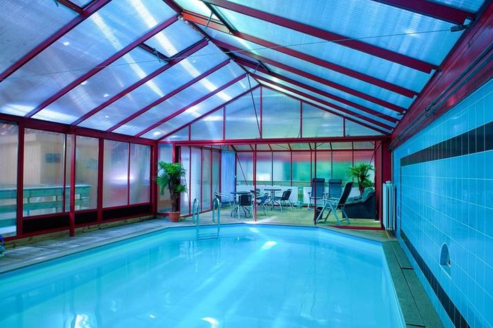 PoolOfHouse