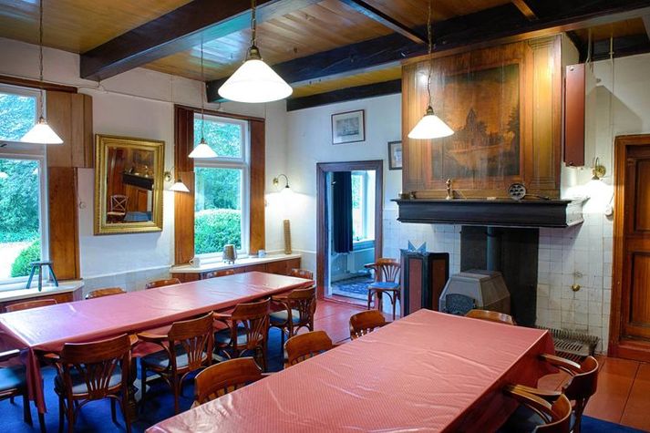 DiningRoom
