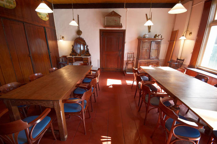 DiningRoom