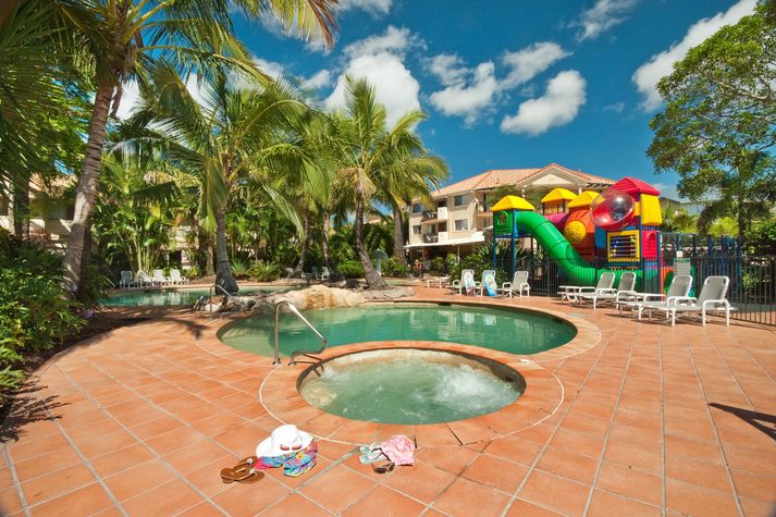 Lagoon Pool & Playground