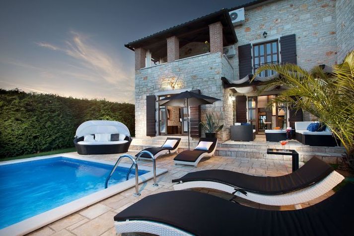 ExteriorSummer