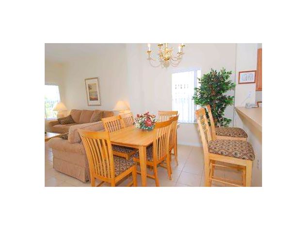 Dining Room / Comedor - ComprandoViajes