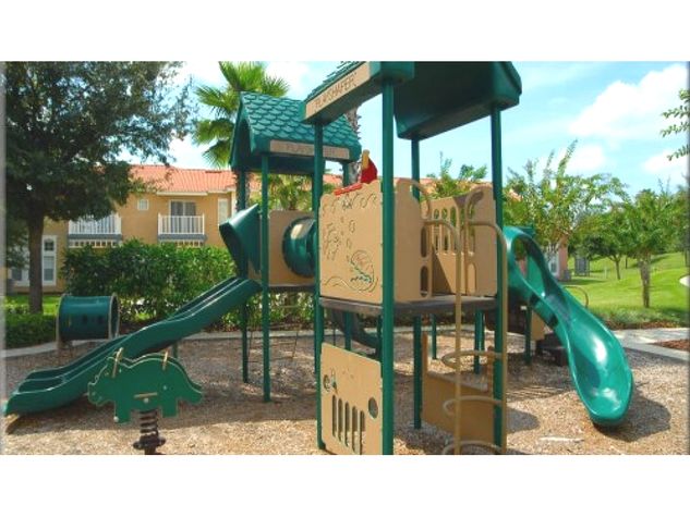Playground / Plaza de juegos - ComprandoViajes