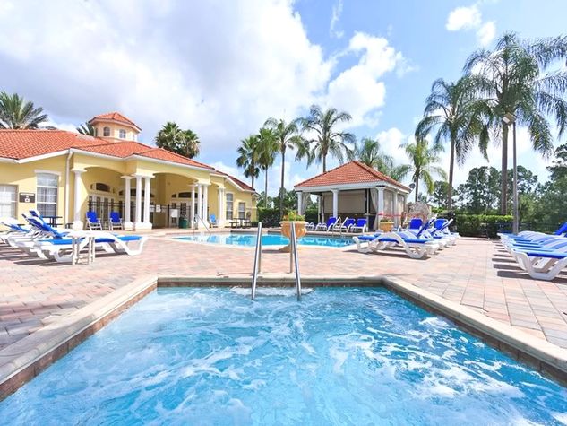 Swimming Pool / Piscina - ComprandoViajes