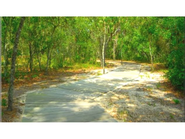 Nature Trails / Senderos naturales - ComprandoViajes