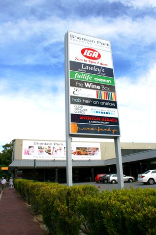 Walking distance to a wonderful shopping complex and cafe's