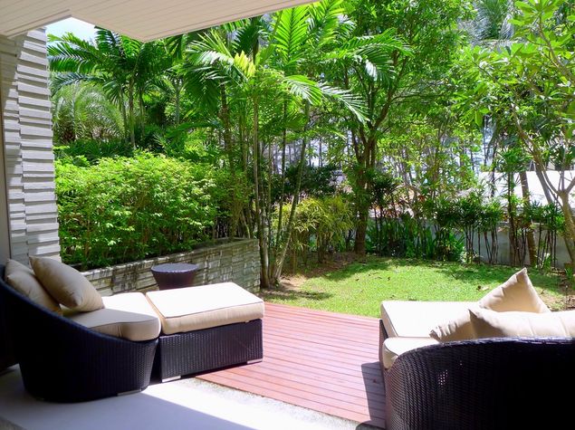 Private terrace with sun beds