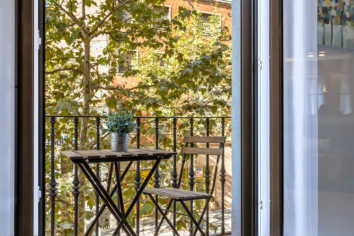 Balcony with outdoor furniture