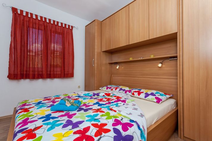 Orange bedroom
