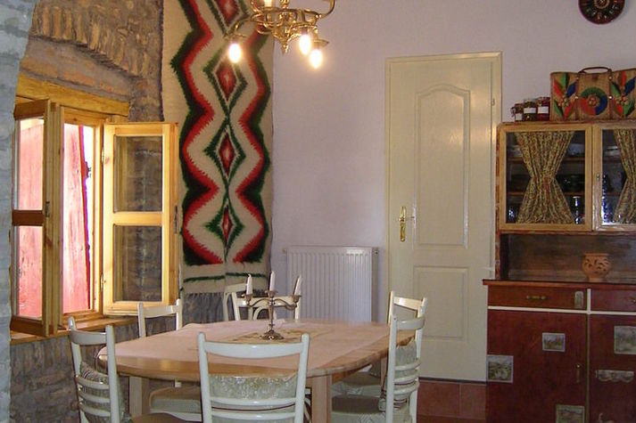 DiningRoom