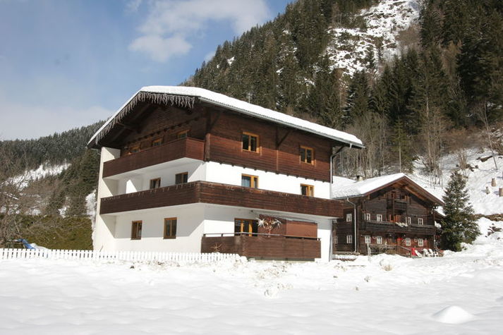 ExteriorWinter