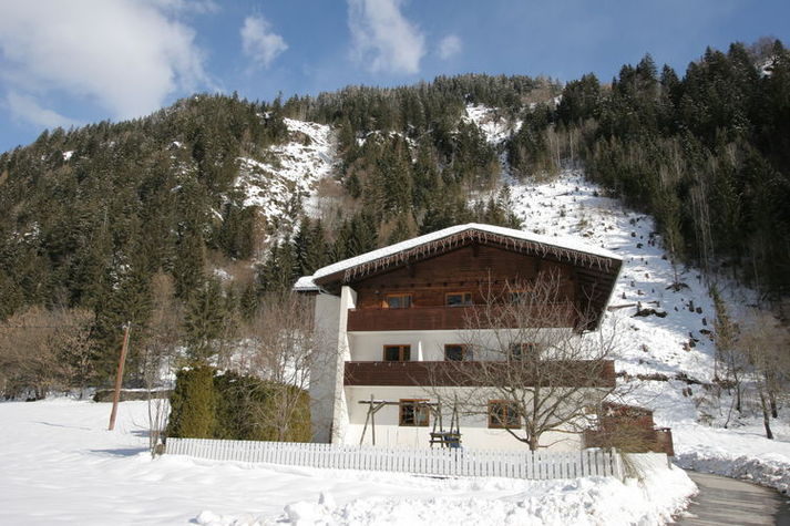 ExteriorWinter