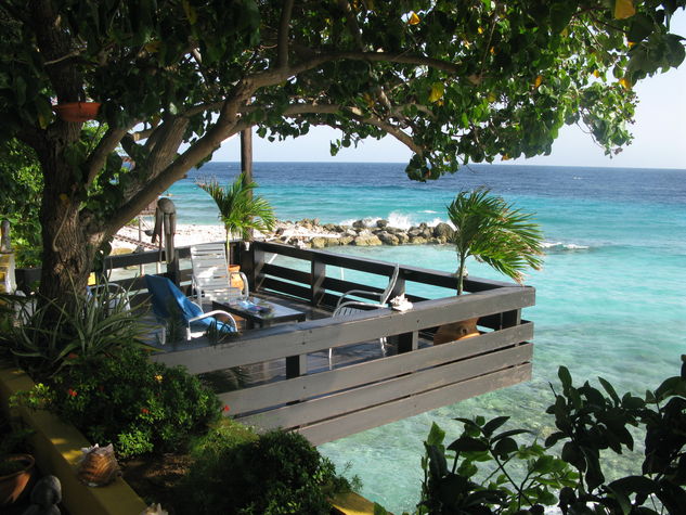Terrace above the sea!