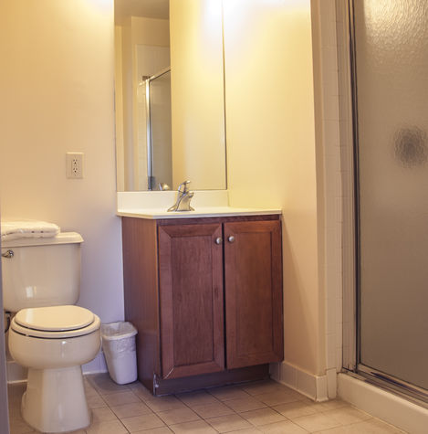 Second bathroom; towels and toiletry samples provided
