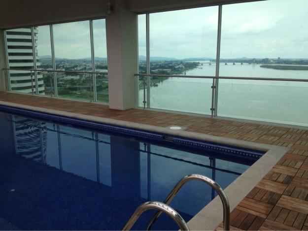 External Public Pool