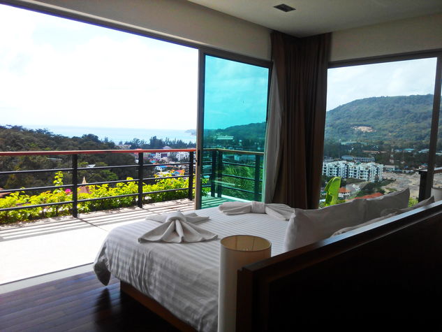 Double Bed/3BR PV on 2nd Floor