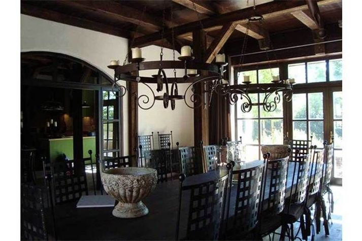 DiningRoom
