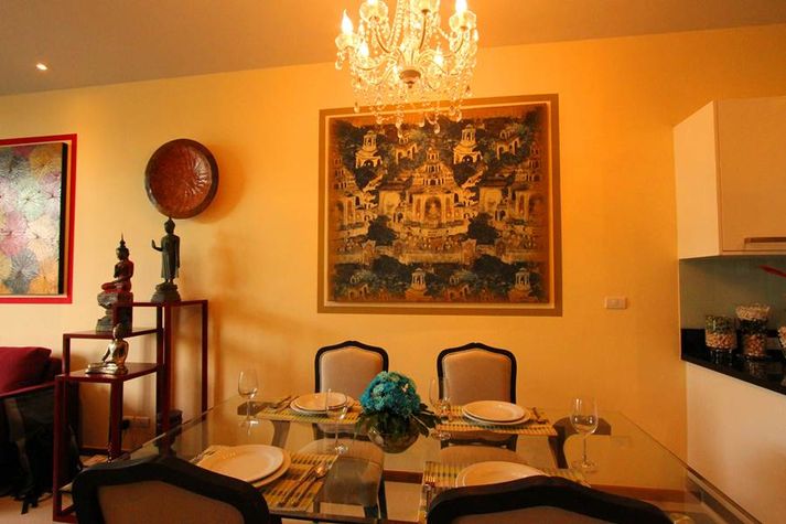 Dining table for 4 persons