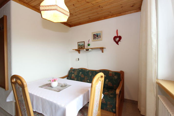 DiningRoom