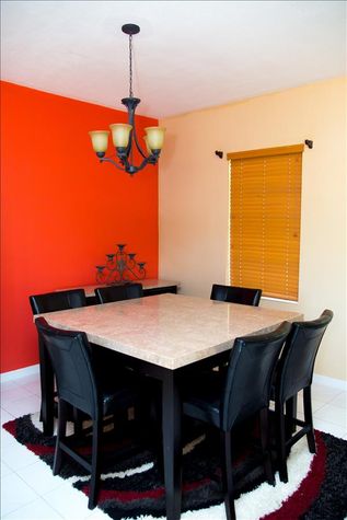 Butler Dining Table
Butler Dining Table