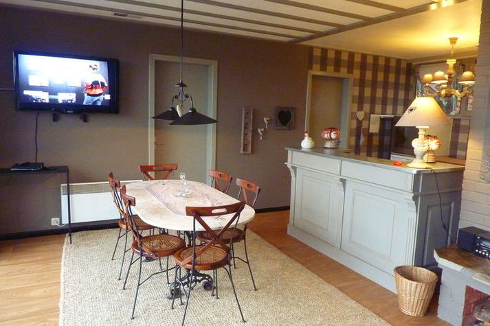 DiningRoom